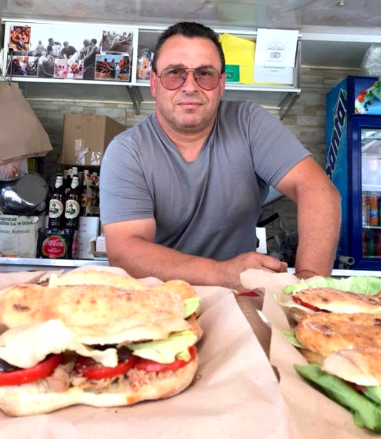 vito-e-maria-non-solo-formaggi-favignana-panini-tonno-pesce-spada-specialita-siciliane-favignana